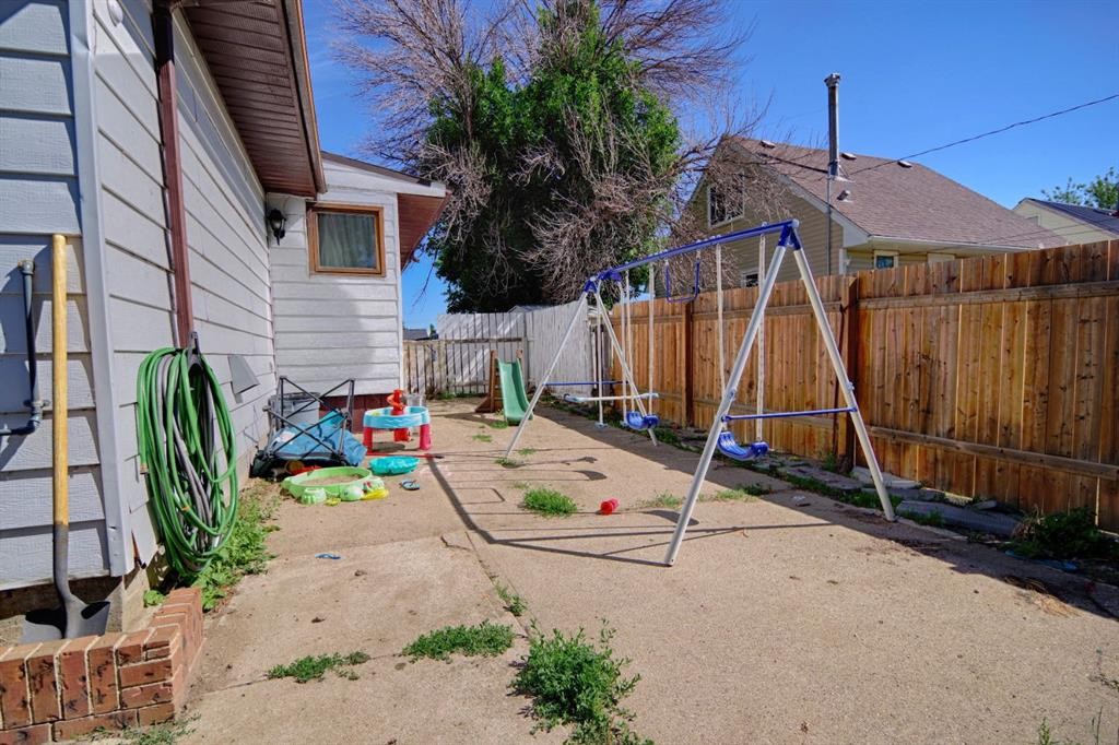 4810 57 Ave, Taber, AB - Outdoor
