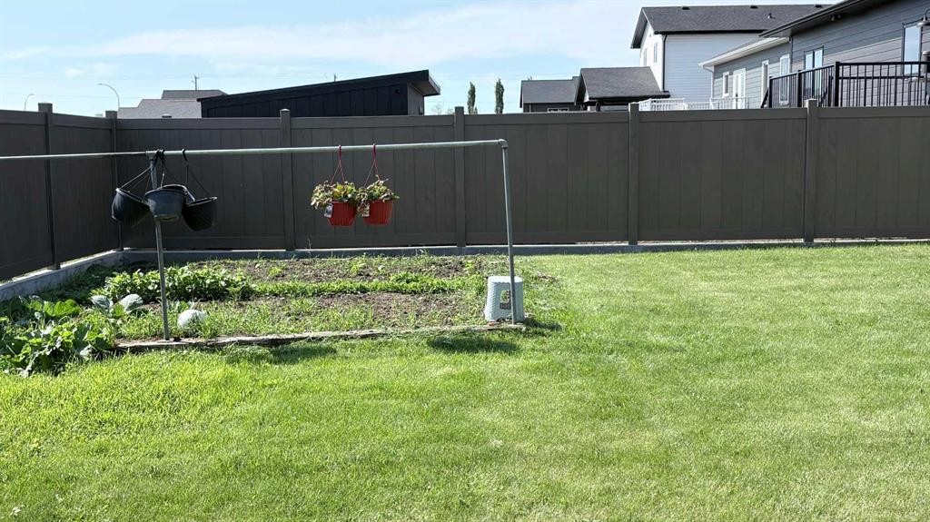 253 Westview Crescent, Bow Island, AB