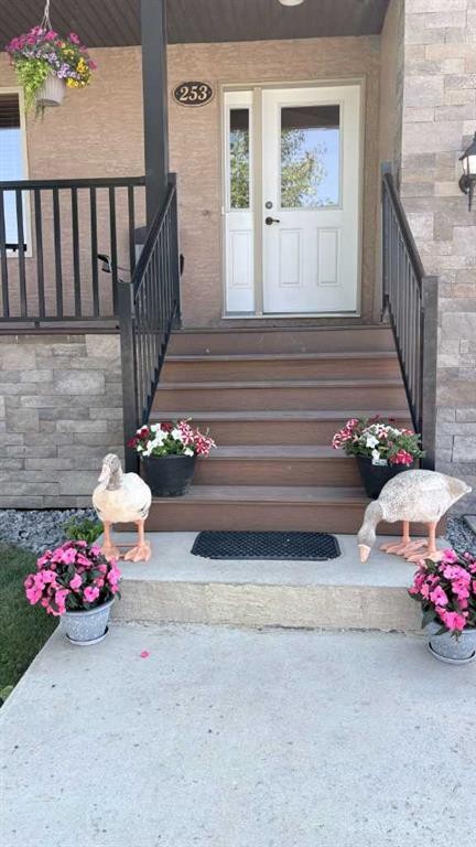 253 Westview Crescent, Bow Island, AB