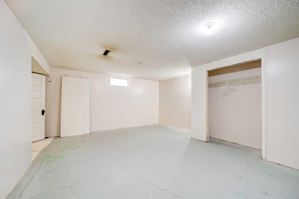 726 10 Avenue South, Lethbridge, AB