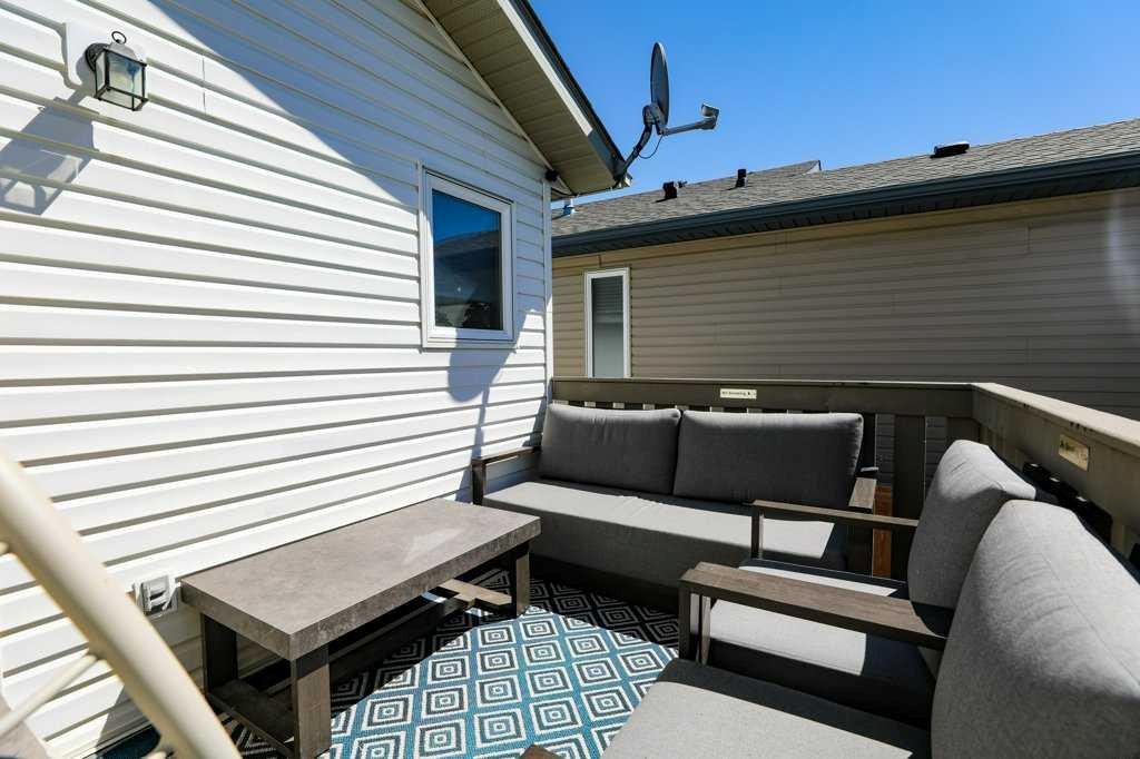 644 Aberdeen Crescent West, Lethbridge, AB - Outdoor With Deck Patio Veranda With Exterior