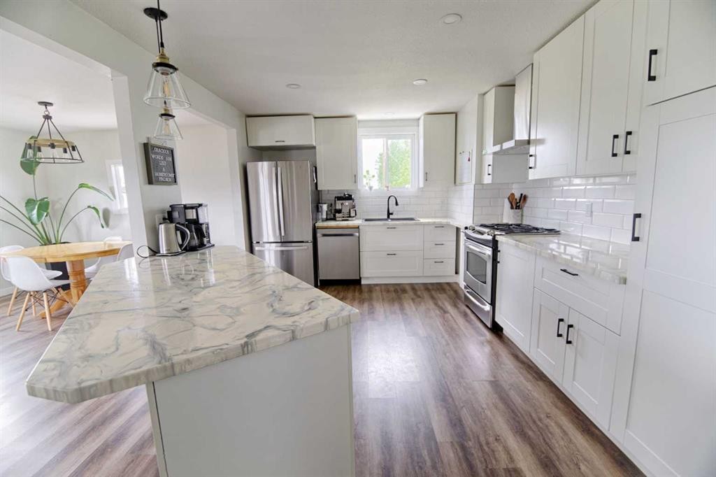 316 Alberta Avenue, Chin, AB