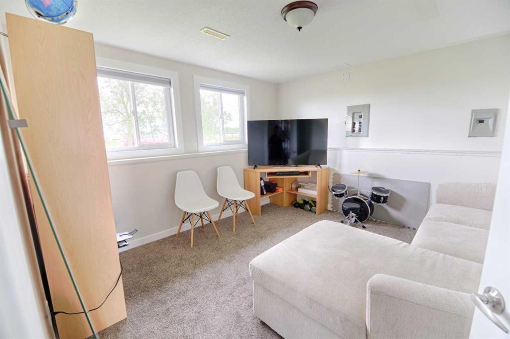 316 Alberta Avenue, Chin, AB