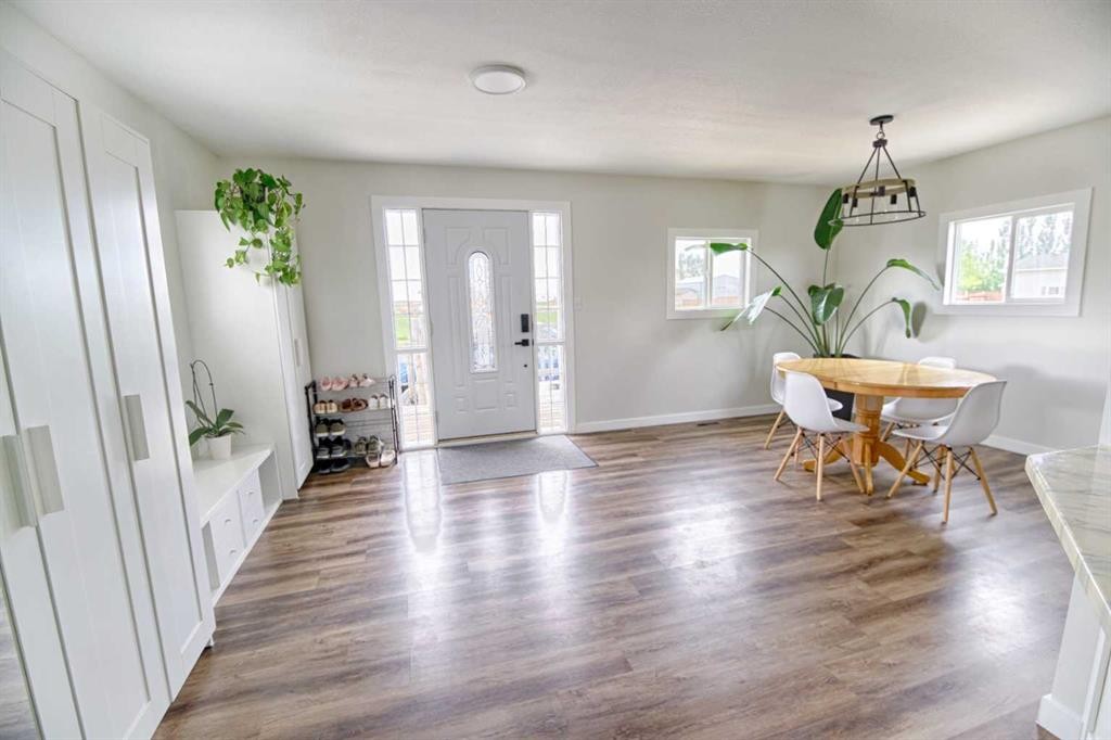 316 Alberta Avenue, Chin, AB