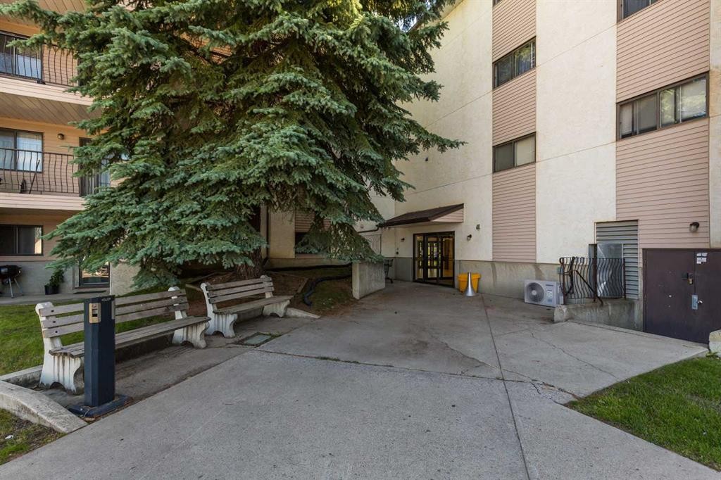 216-85 Foxbend Crescent, Lethbridge, AB
