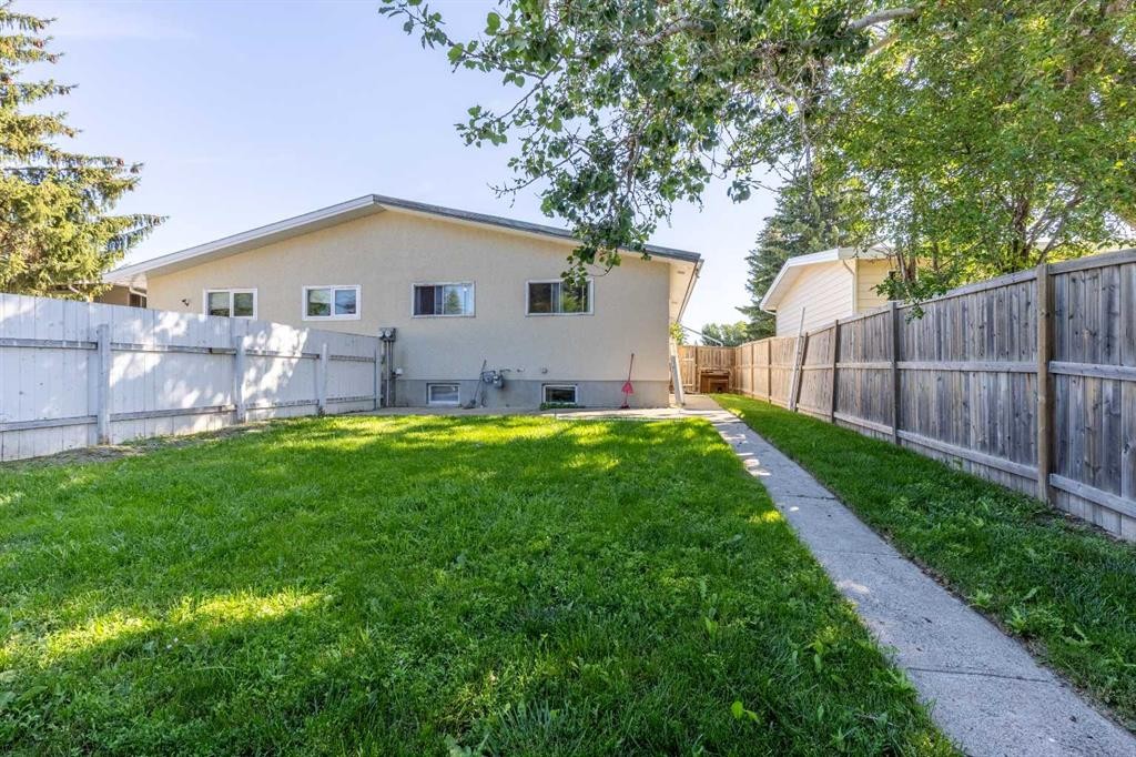27 Laval Boulevard West, Lethbridge, AB - Outdoor