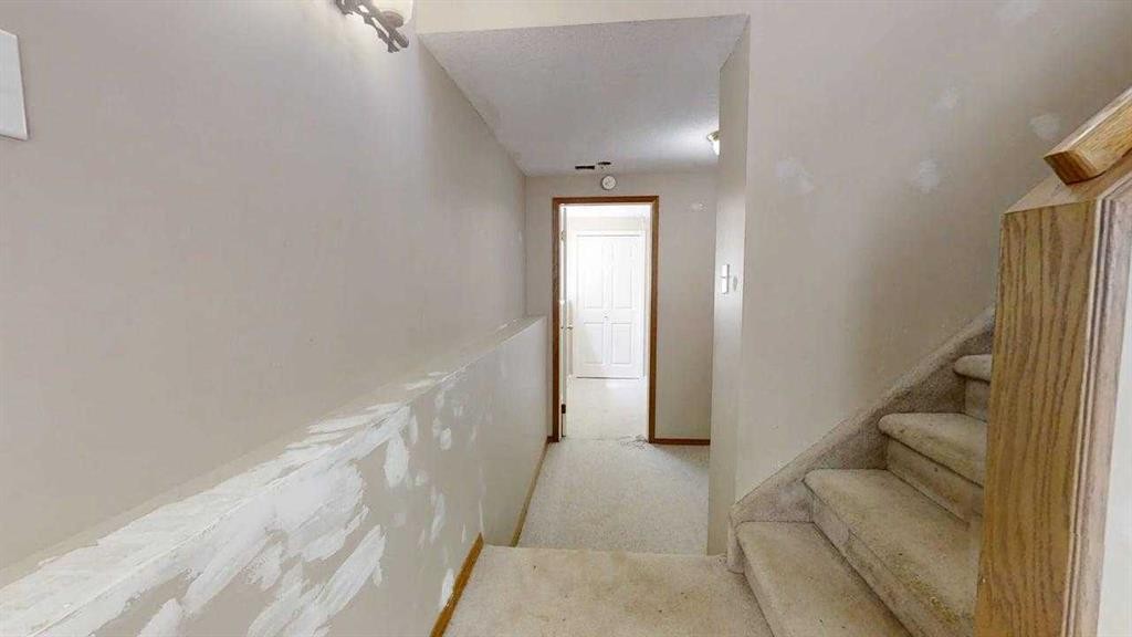 42 Mt Backus Crescent West, Lethbridge, AB