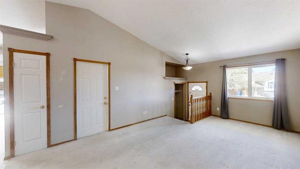 42 Mt Backus Crescent West, Lethbridge, AB