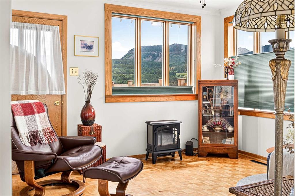 7826 22 Avenue, Coleman, AB - Indoor With Fireplace