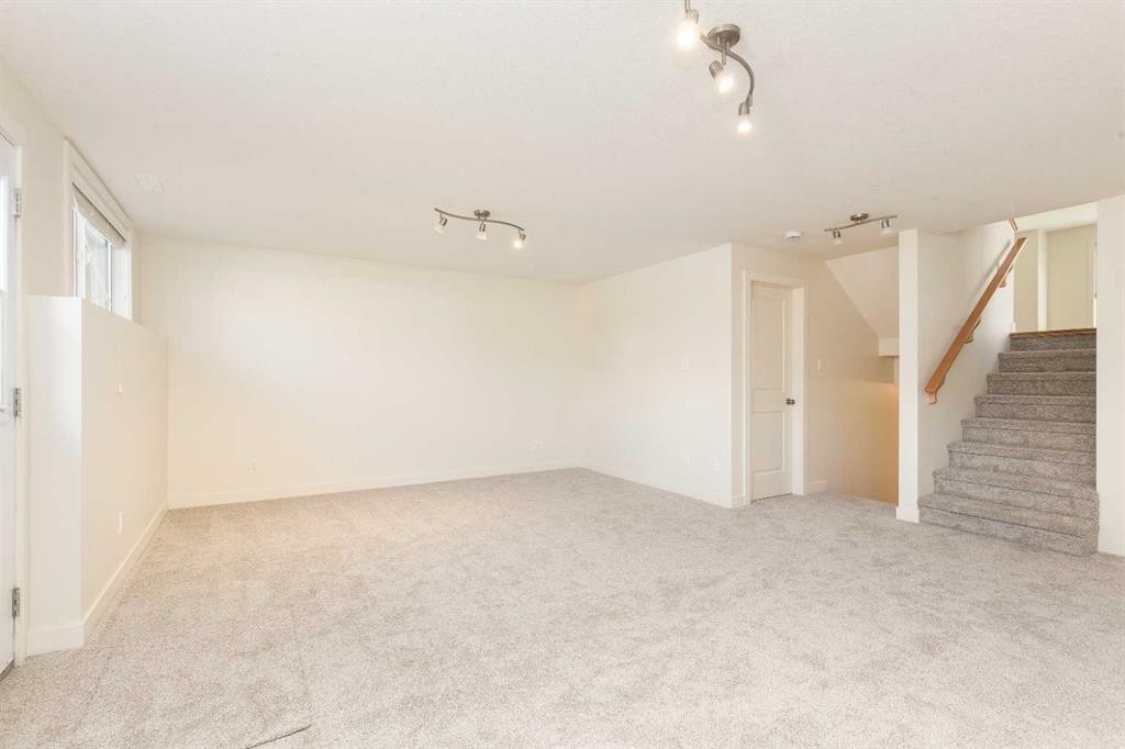 78 Sunridge Boulevard West, Lethbridge, AB