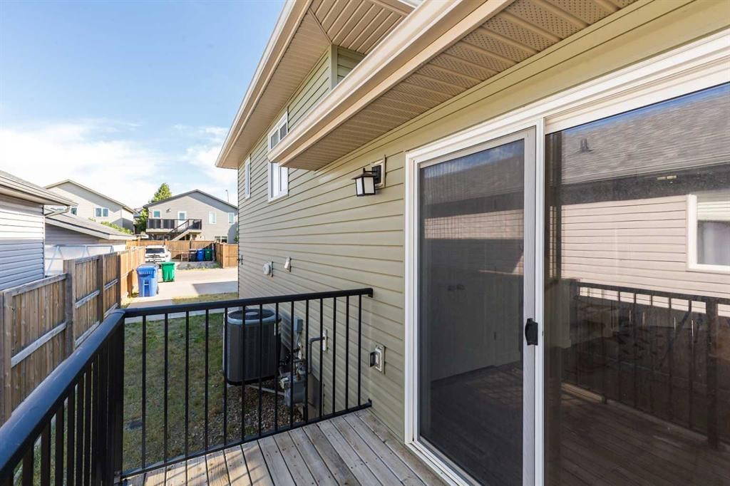 78 Sunridge Boulevard West, Lethbridge, AB
