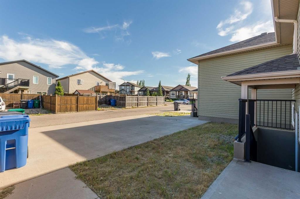 78 Sunridge Boulevard West, Lethbridge, AB