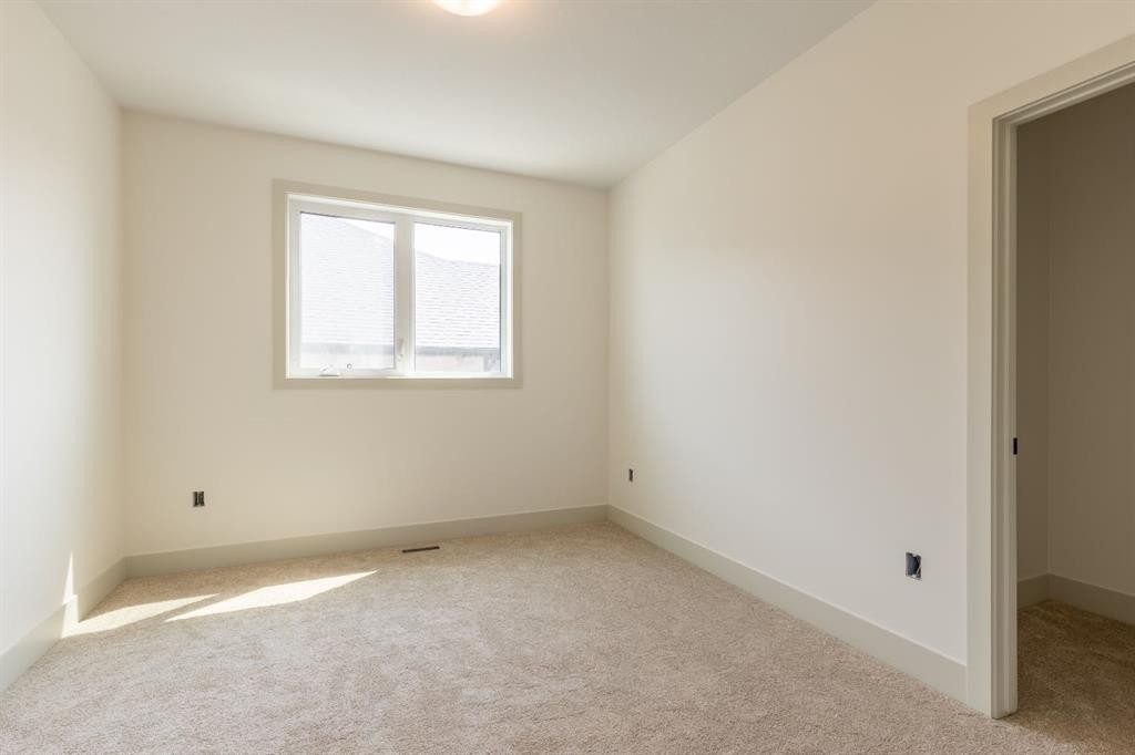 902 Willow Lane, Fort Macleod, AB - Indoor Photo Showing Other Room