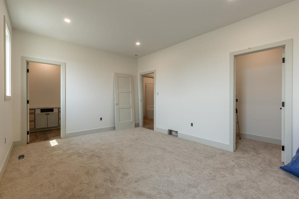 902 Willow Lane, Fort Macleod, AB - Indoor Photo Showing Other Room