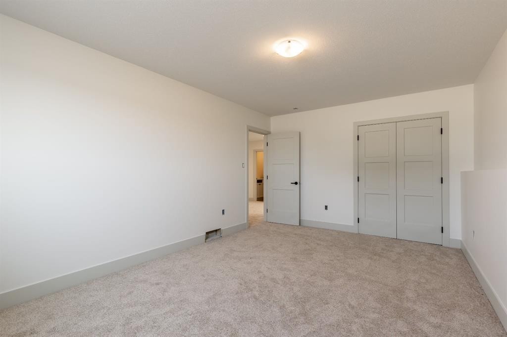 902 Willow Lane, Fort Macleod, AB - Indoor Photo Showing Other Room