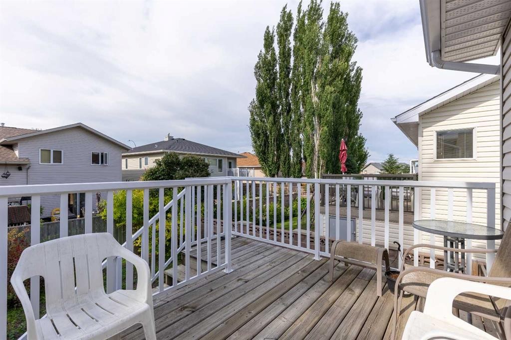187 Cougar Way North, Lethbridge, AB