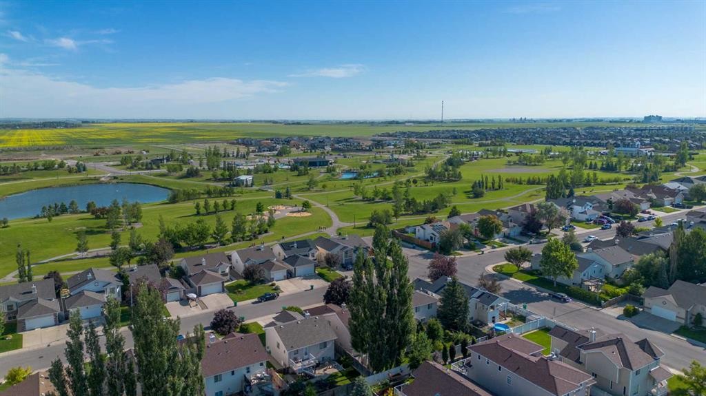 187 Cougar Way North, Lethbridge, AB