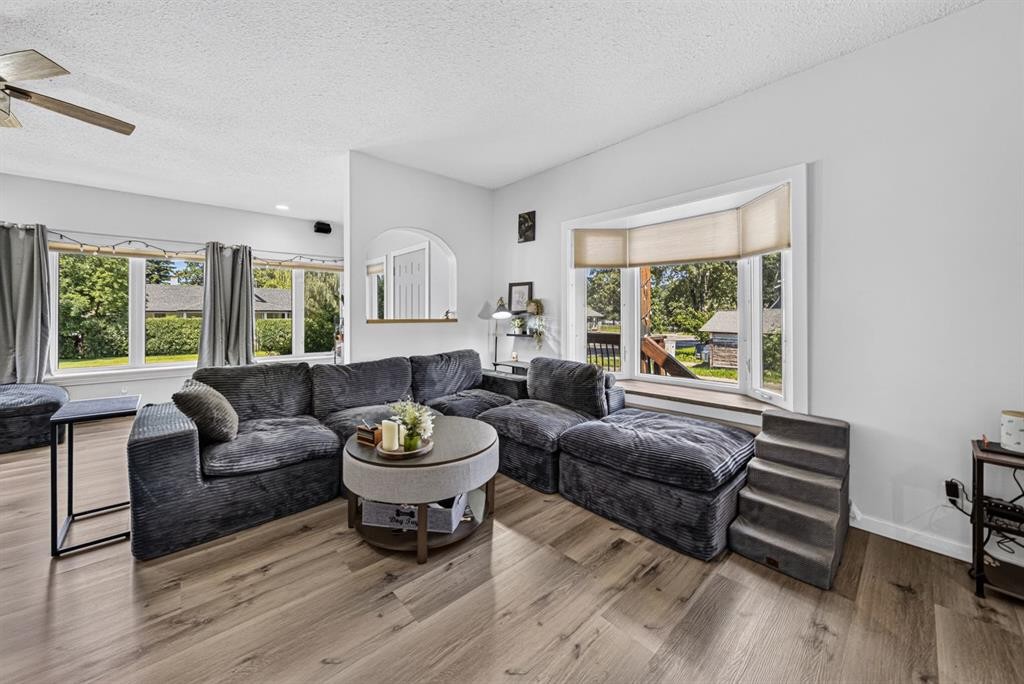 1809 129 Street, Blairmore, AB