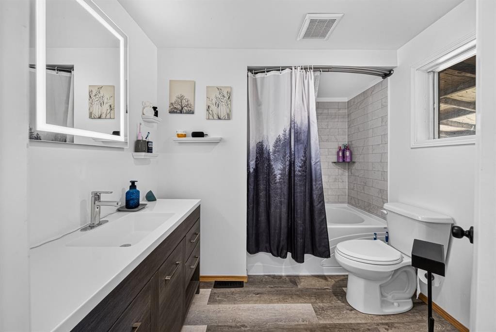 1809 129 Street, Blairmore, AB