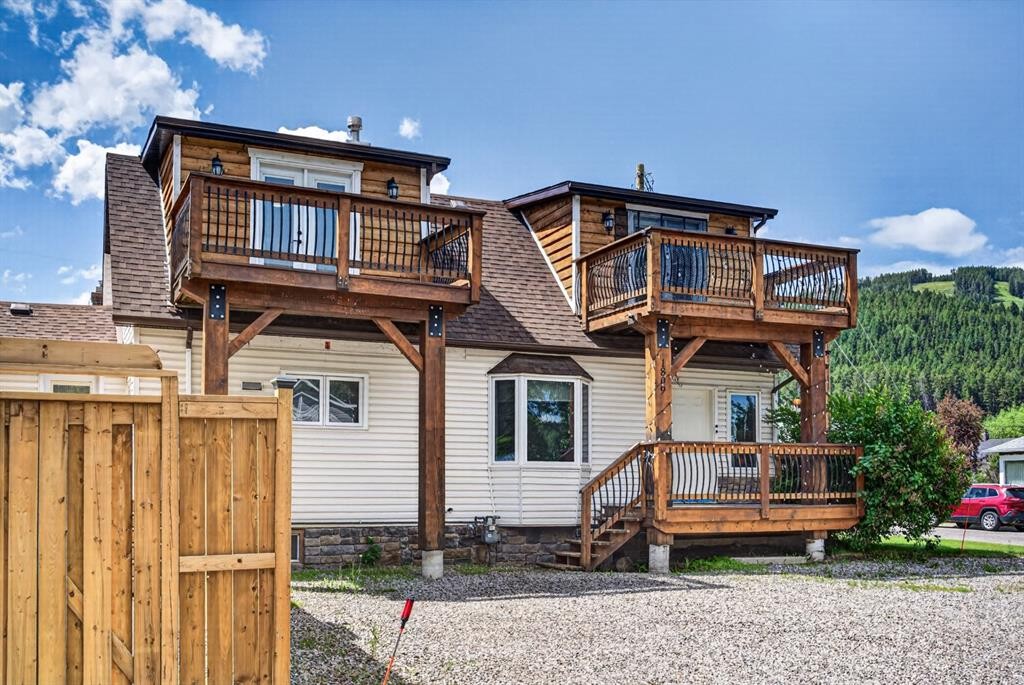 1809 129 Street, Blairmore, AB
