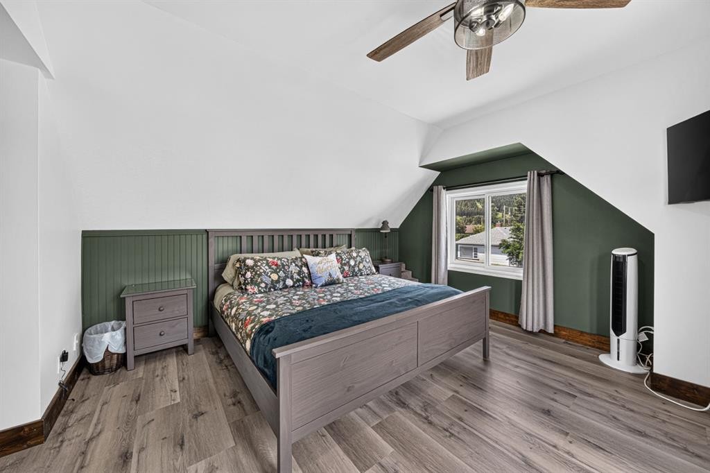1809 129 Street, Blairmore, AB
