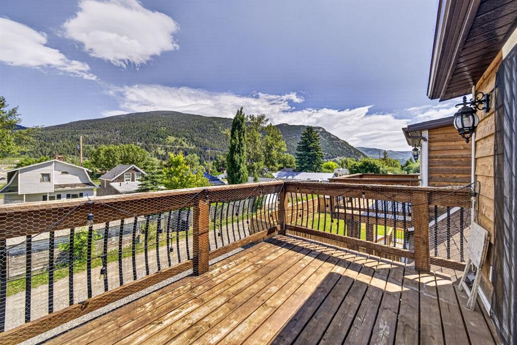 1809 129 Street, Blairmore, AB
