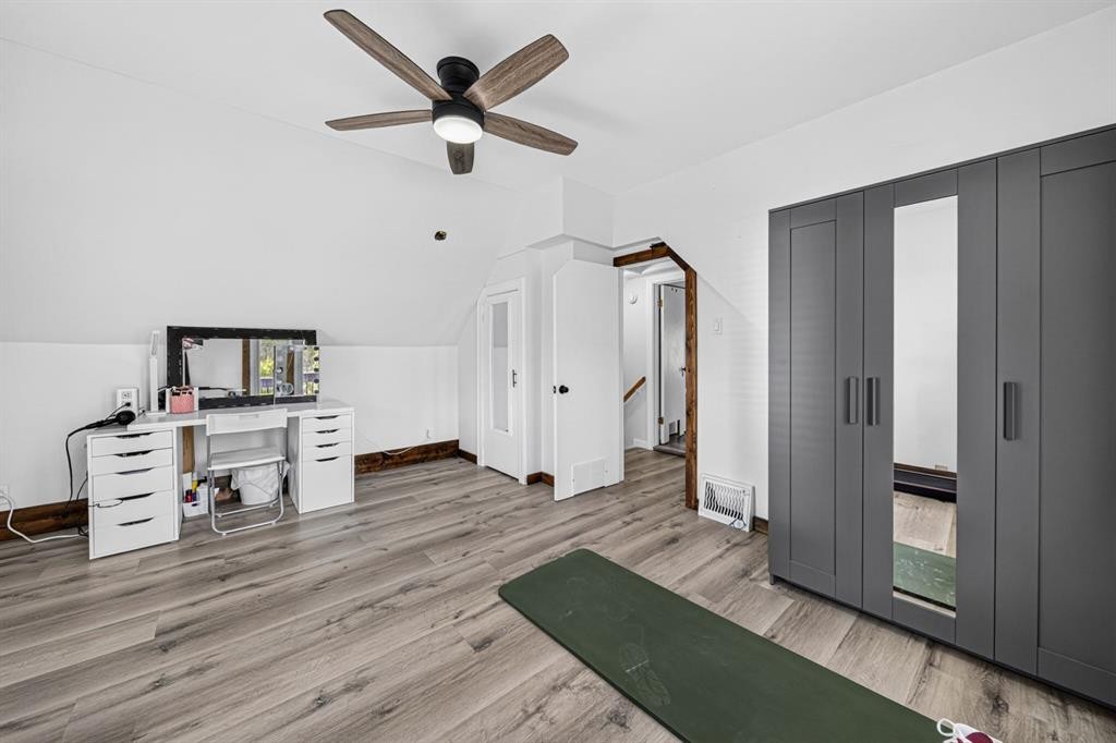 1809 129 Street, Blairmore, AB