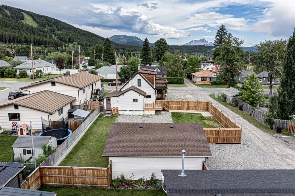 1809 129 Street, Blairmore, AB