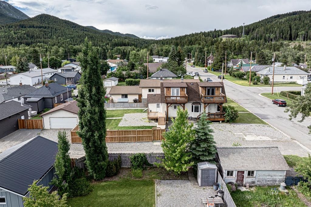 1809 129 Street, Blairmore, AB