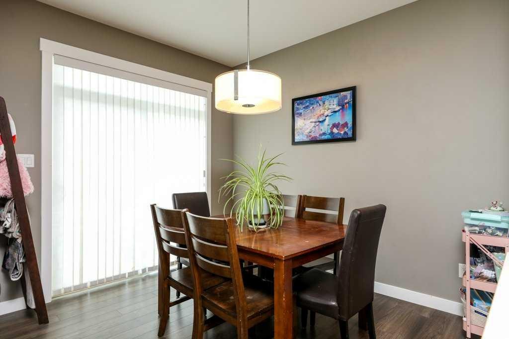 567 Moonlight Lane West, Lethbridge, AB - Indoor Photo Showing Dining Room