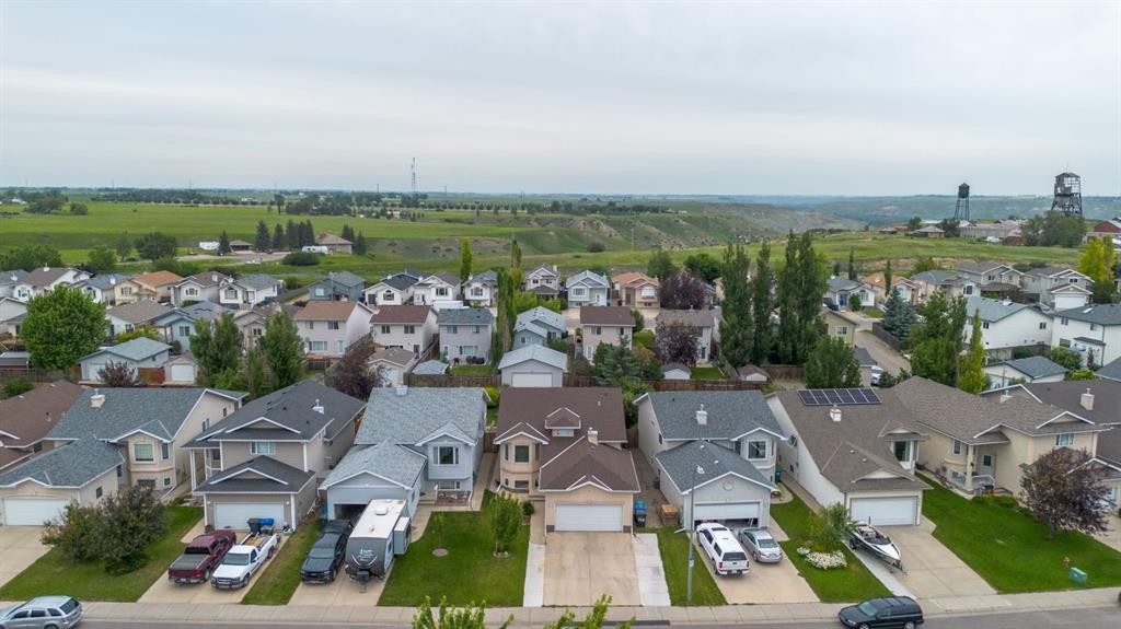 568 Heritage Boulevard West, Lethbridge, AB - Outdoor With View