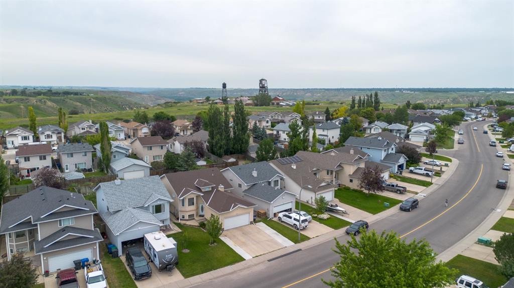 568 Heritage Boulevard West, Lethbridge, AB - Outdoor With View
