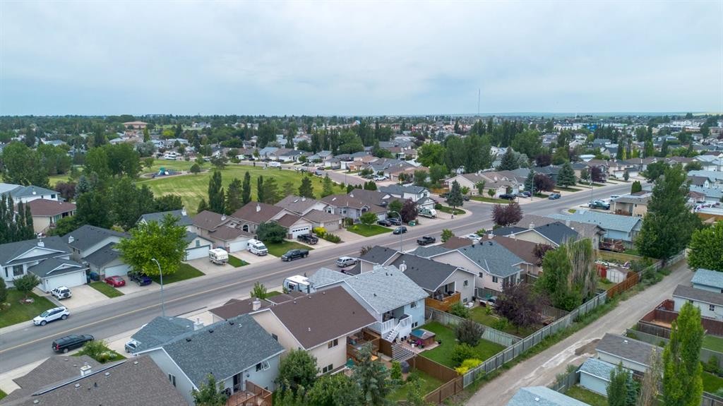 568 Heritage Boulevard West, Lethbridge, AB - Outdoor With View