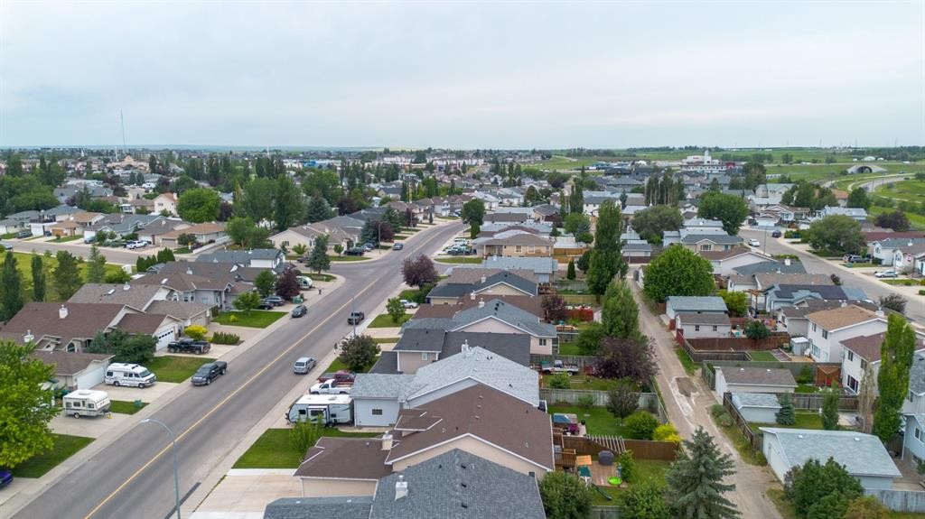 568 Heritage Boulevard West, Lethbridge, AB - Outdoor With View