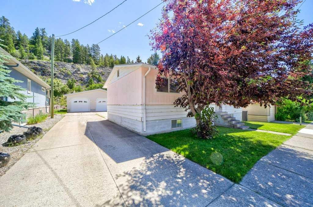 20541 25Th Avenue, Bellevue, AB - Outdoor