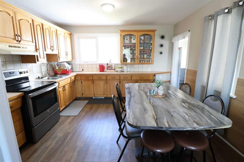 5319 45 Ave, Taber, AB - Indoor