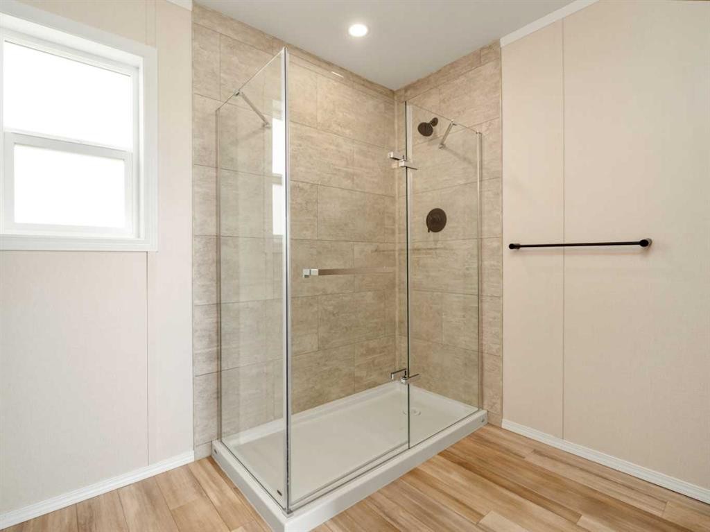 2037 Sunflower Crescent, Coaldale, AB - Indoor Photo Showing Bathroom