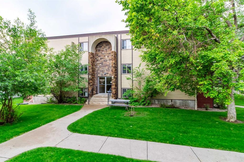 14-3440 23Rd Ave South, Lethbridge, AB