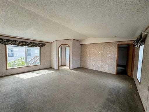 305 Rodeo Drive, Fort Macleod, AB