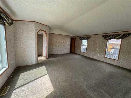 305 Rodeo Drive, Fort Macleod, AB