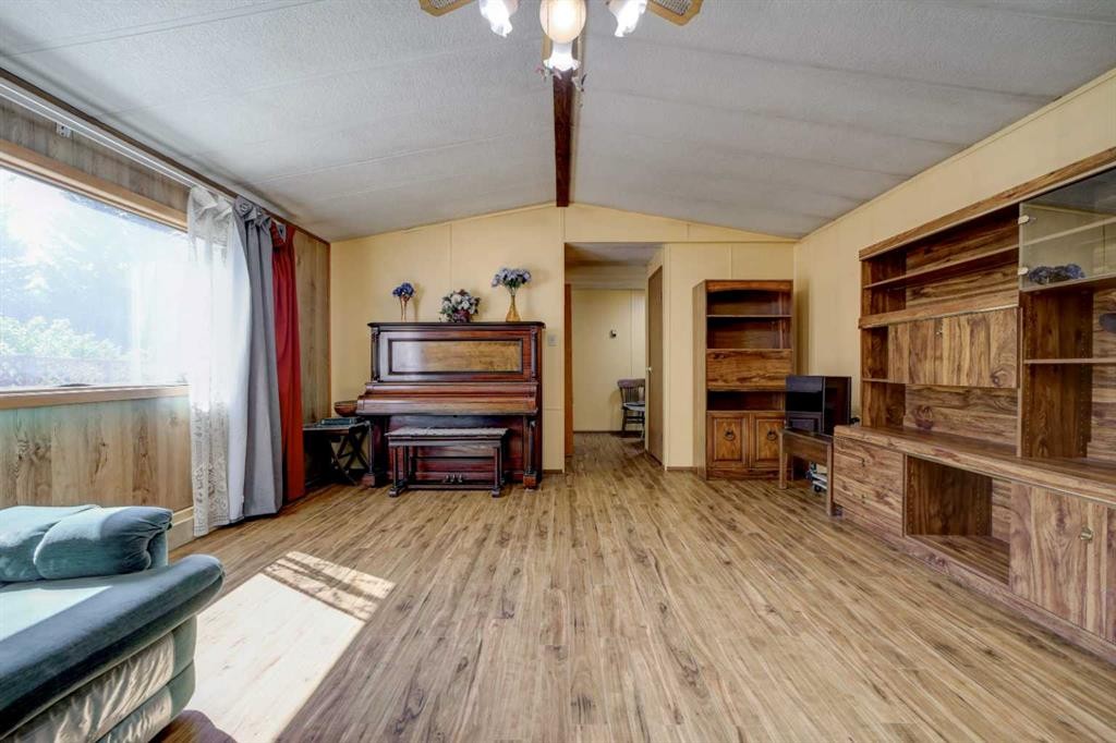 5670 16 Avenue, Coleman, AB - Indoor