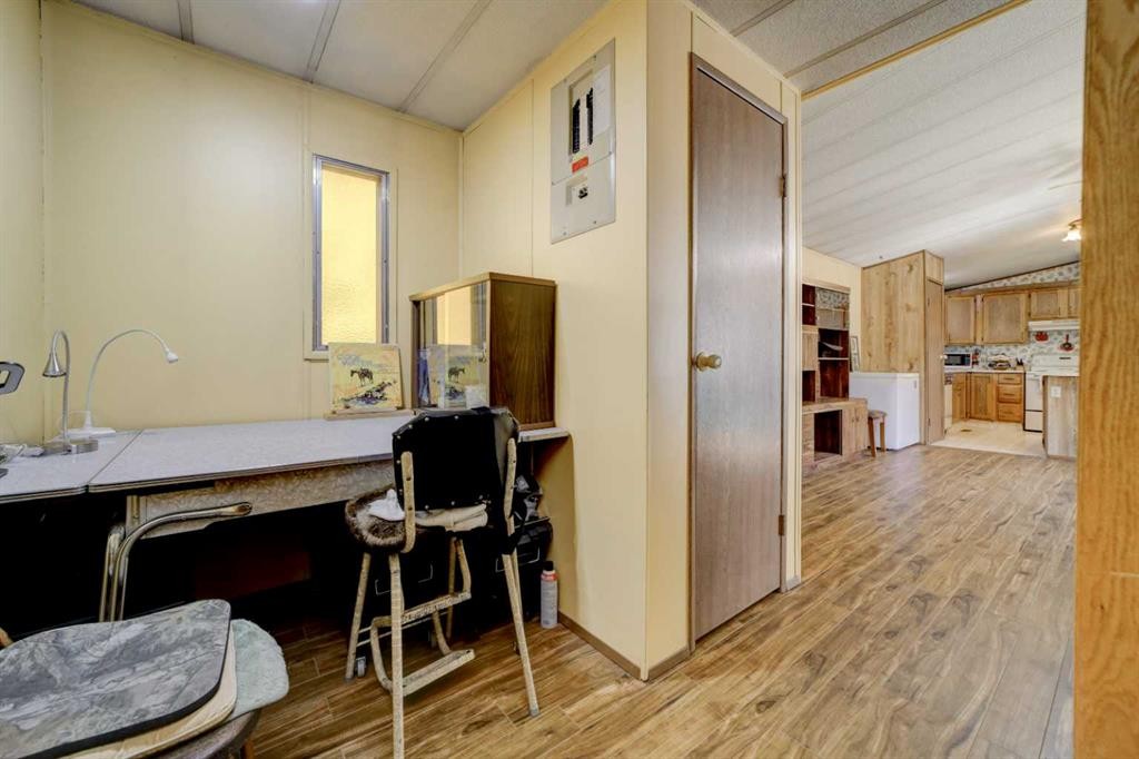 5670 16 Avenue, Coleman, AB - Indoor