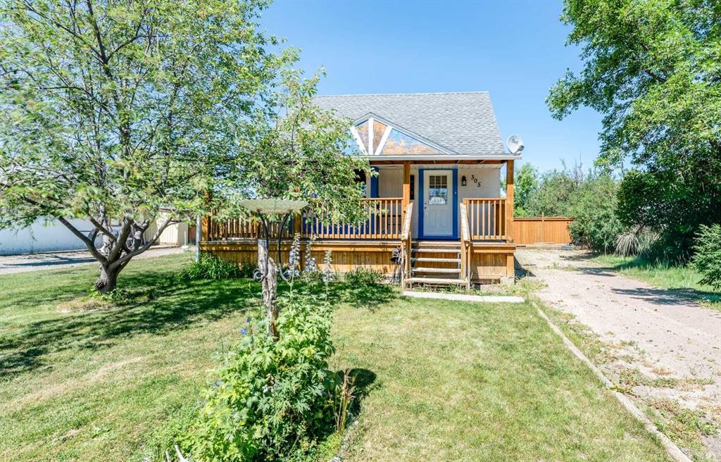 305 1 Avenue South, Coutts, AB