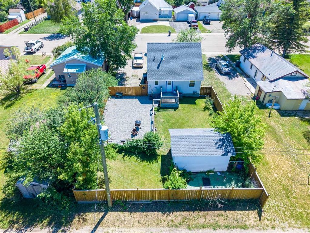 305 1 Avenue South, Coutts, AB