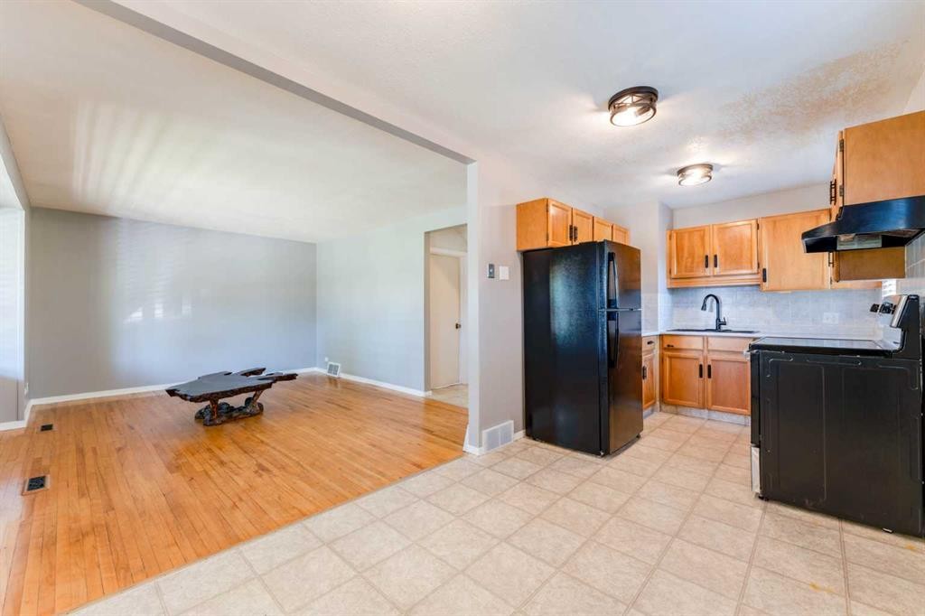 305 1 Avenue South, Coutts, AB