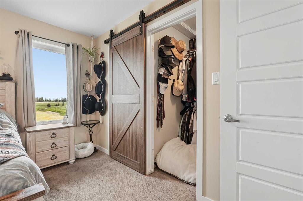 648 Parkside Green, Coaldale, AB - Indoor Photo Showing Other Room