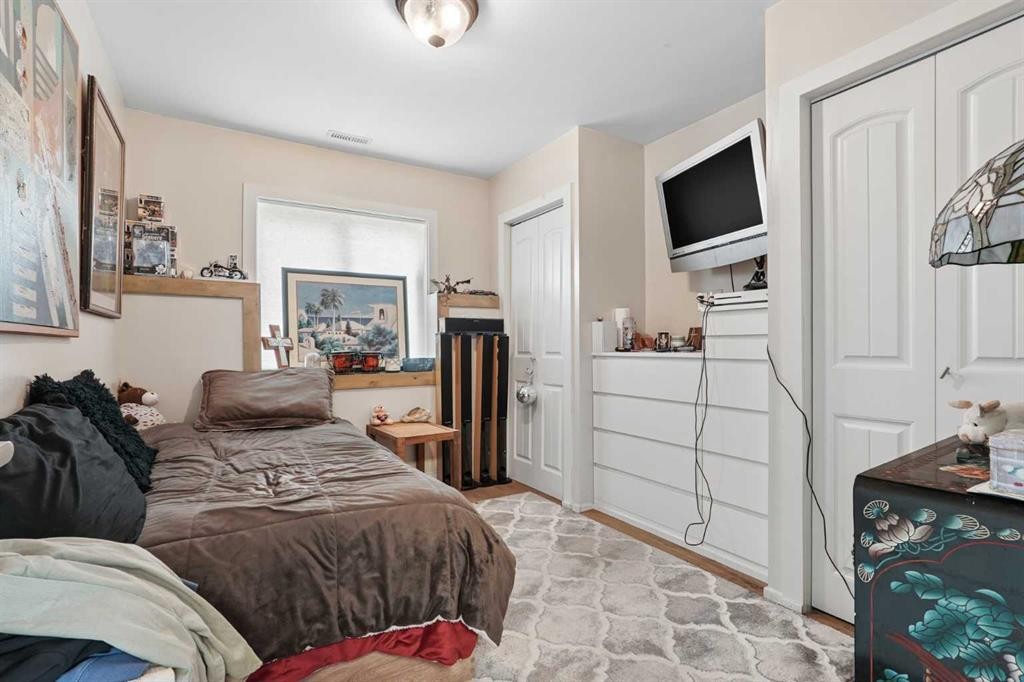 648 Parkside Green, Coaldale, AB - Indoor Photo Showing Bedroom