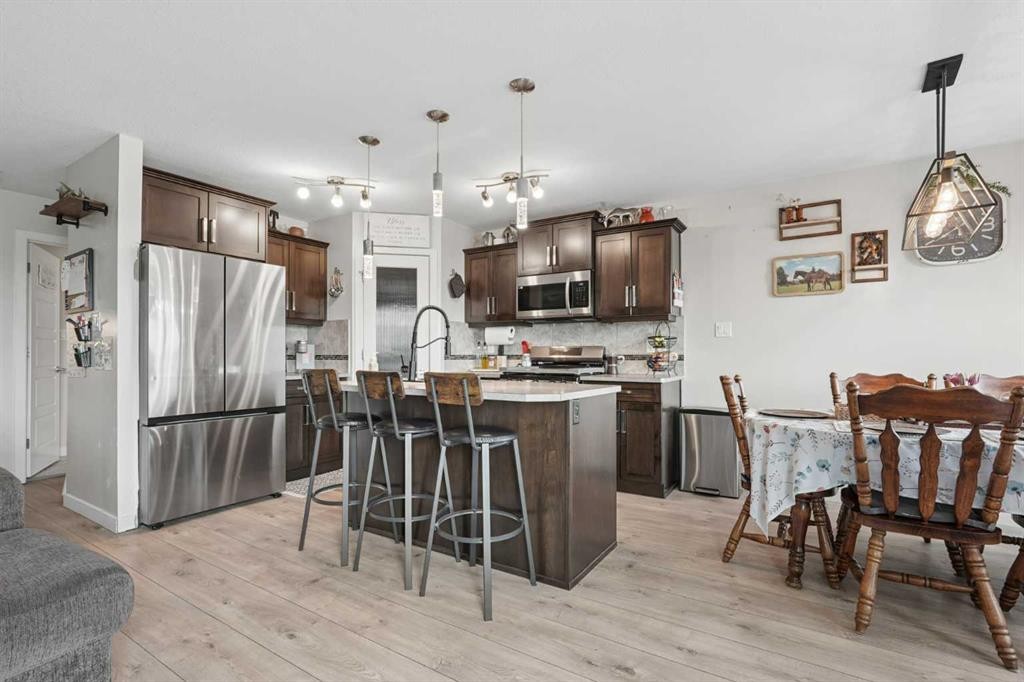648 Parkside Green, Coaldale, AB - Indoor