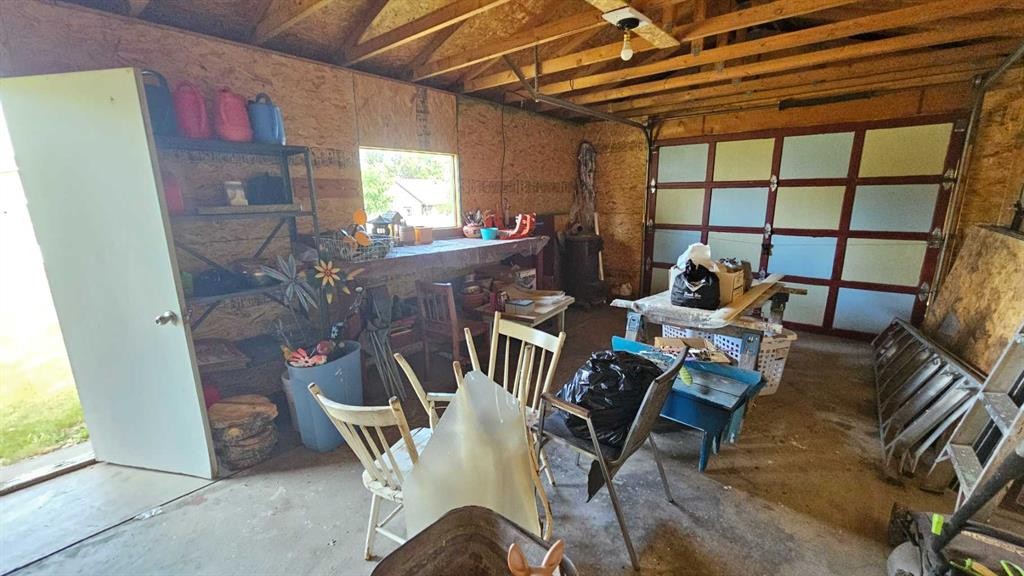 104 1 A Avenue, Coutts, AB - Indoor Photo Showing Other Room