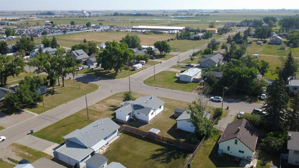 180 E 400 N, Raymond, AB - Outdoor With View